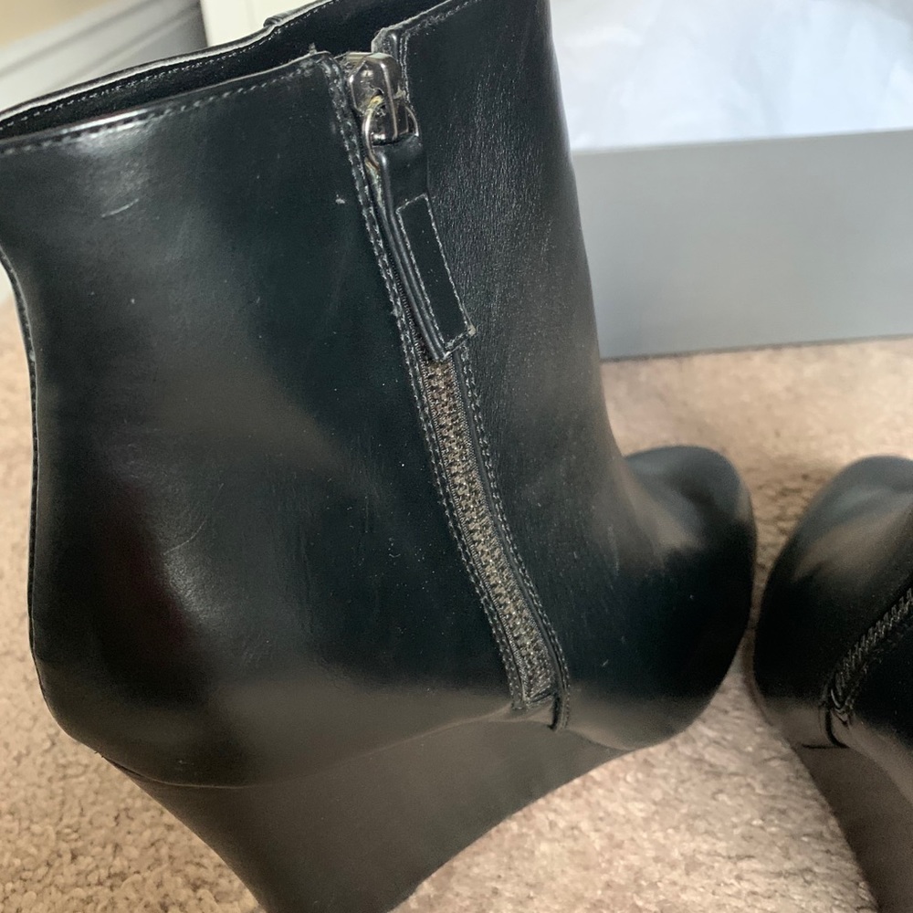 NWOB Loft Wedge Booties - Picture 6 of 11